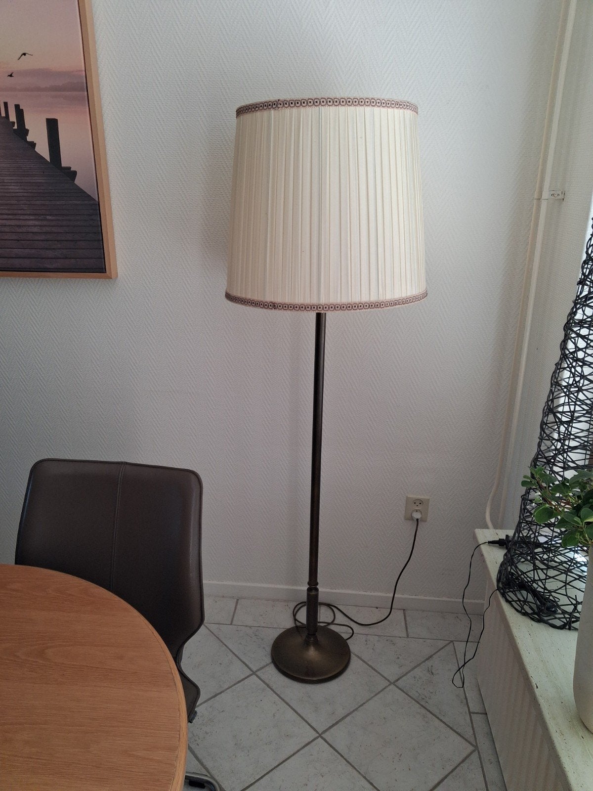 Staande schemerlamp - in goede staat, Huis en Inrichting, Lampen | Vloerlampen, Ophalen, Gebruikt, Vintage, Textiel