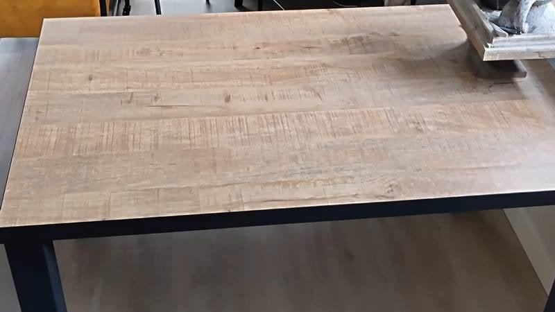 z.g.o.h. robuuste eettafel mango met stalen poten 138x90cm, Ophalen, 100 tot 150 cm, 50 tot 100 cm, Zo goed als nieuw