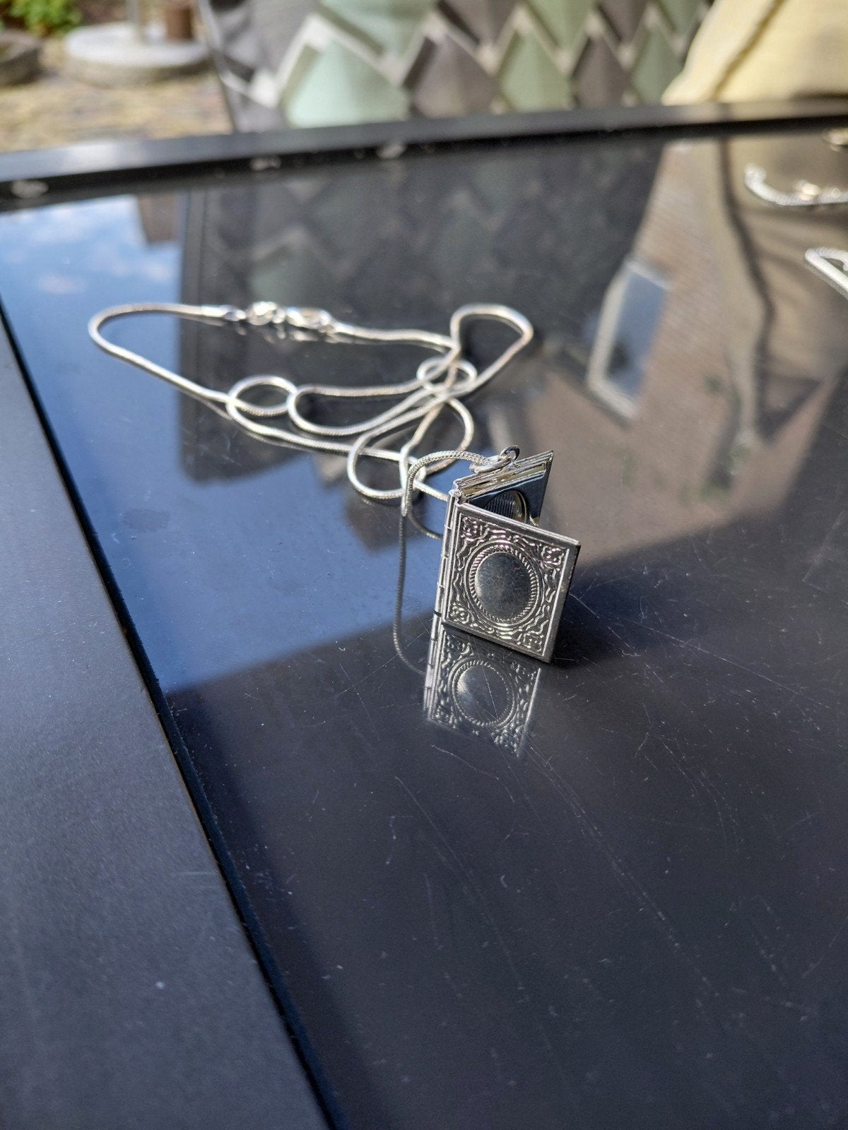 zilveren hanger en idem ketting boek voor herdenkings  mat., Ophalen of Verzenden, Zilver