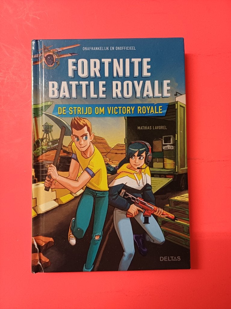 Hardcover Boek - Fortnite 2 - De Strijd om Victory Royale, Boeken, Ophalen of Verzenden, Gelezen