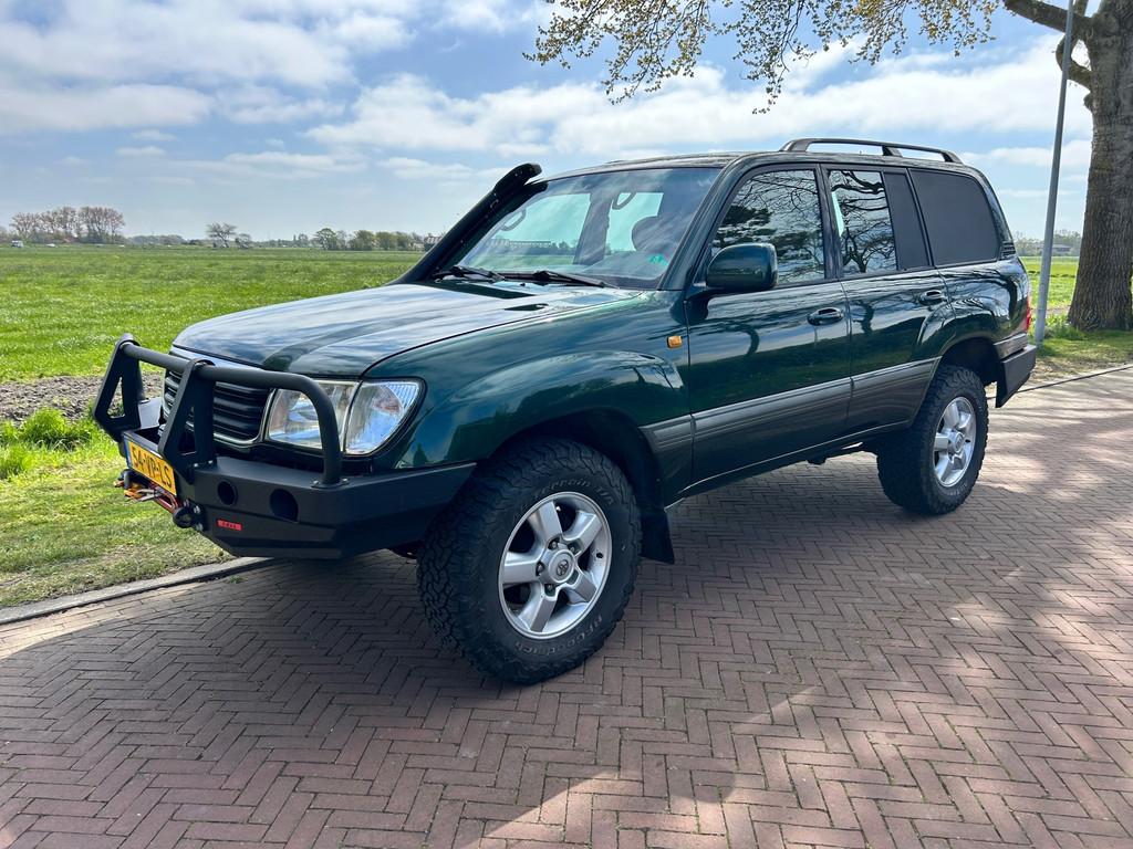 Toyota LandCruiser 100 serie 4.2 Ex.Standard Automaat, Airco, Auto's, Gebruikt, Beige, 4164 cc, Diesel