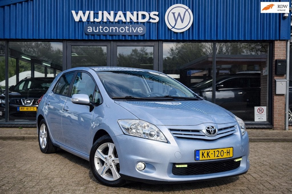 Toyota Auris 1.6 Dynamic Trekhaak Cruise Clima Dealer oh Par, Auto's, Toyota, Euro 5, 450 kg, 4 cilinders, 132 pk