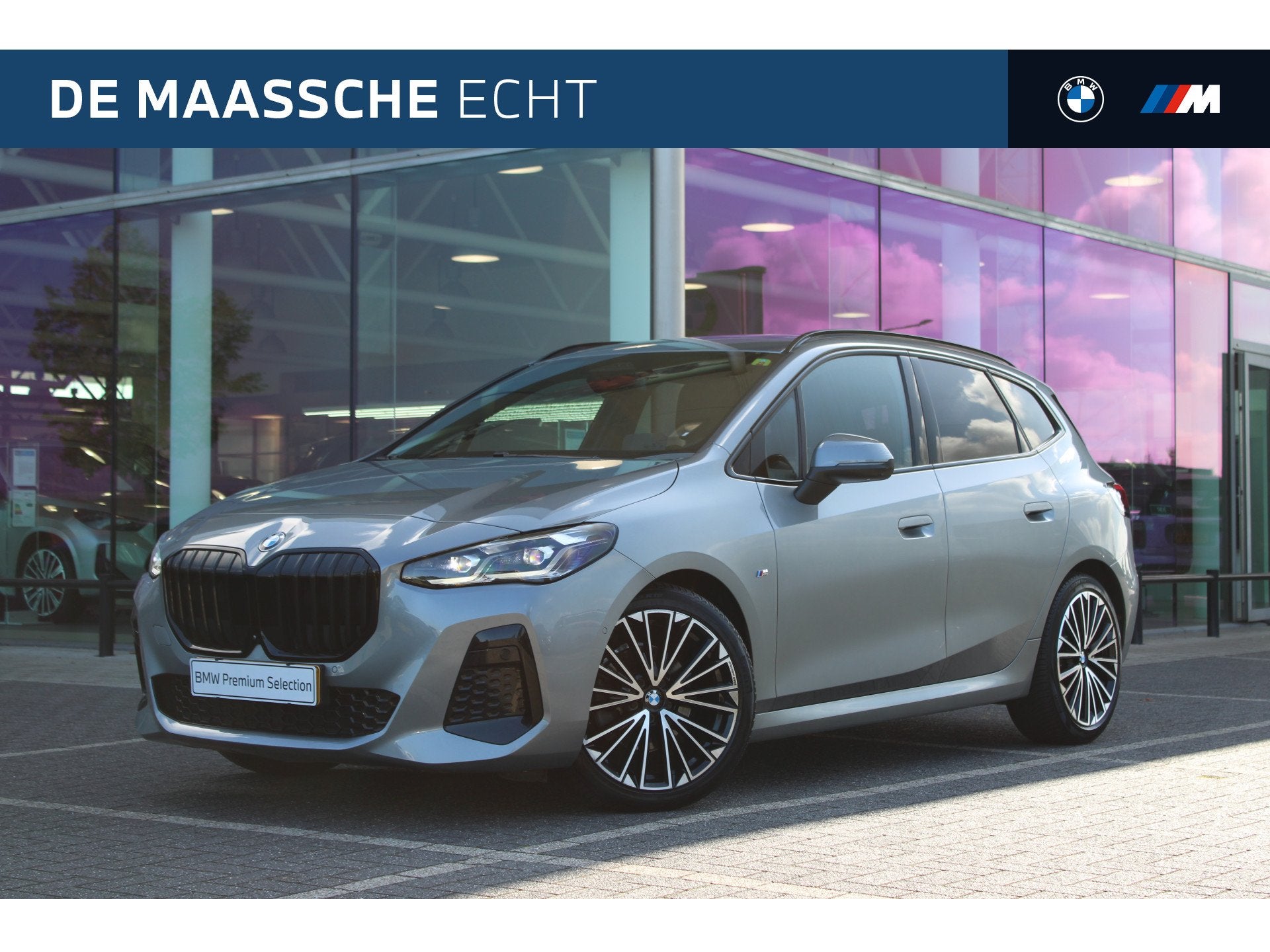 BMW 2 Serie Active Tourer 220i M Sport Automaat / Trekhaak /, Dealer onderhouden, Gebruikt, 156 pk, Met garantie (alle)