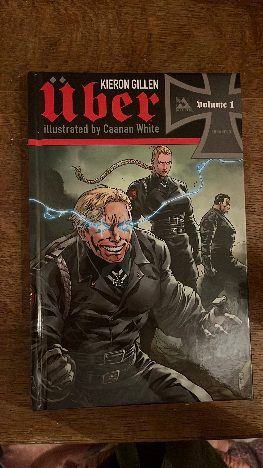 Über volume 1 Gillen White, Eén comic, Ophalen of Verzenden, Zo goed als nieuw, Amerika
