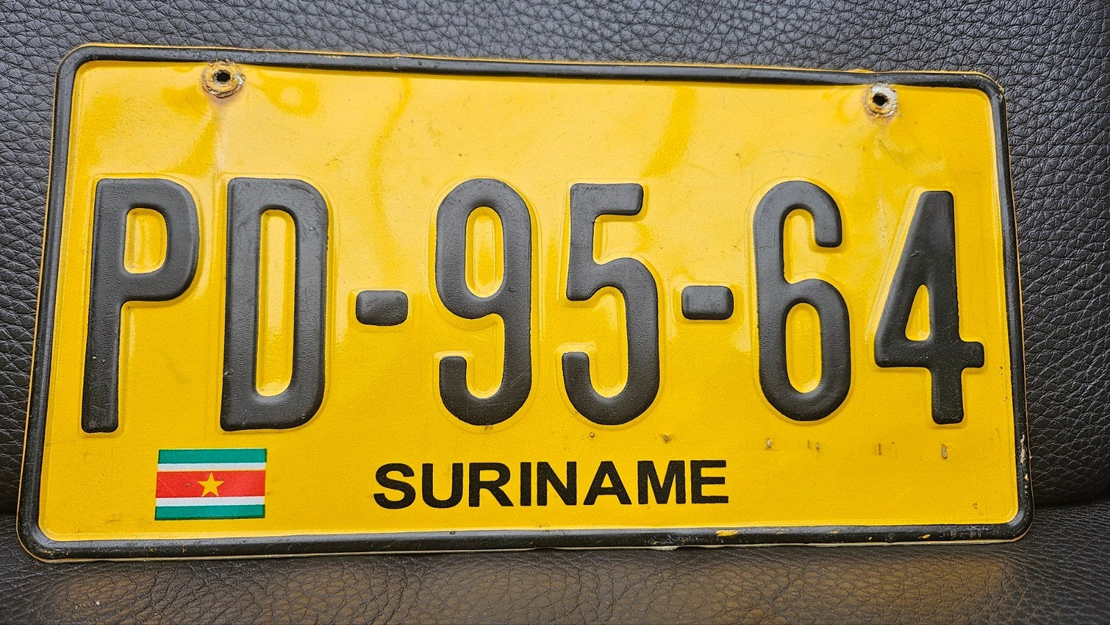 nummerplaat-kenyrkenplaat Suriname, Verzamelen, Automerken, Motoren en Formule 1, Ophalen, Auto's