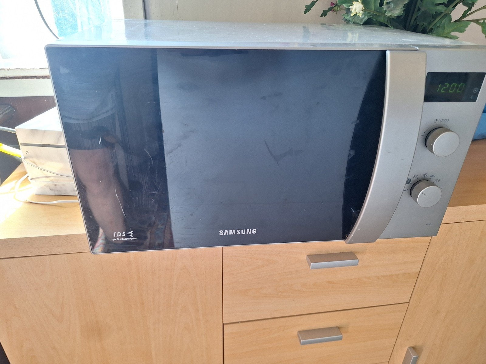 Samsung Me 82 v magnetron, Ophalen, Gebruikt, Magnetron, 45 tot 60 cm