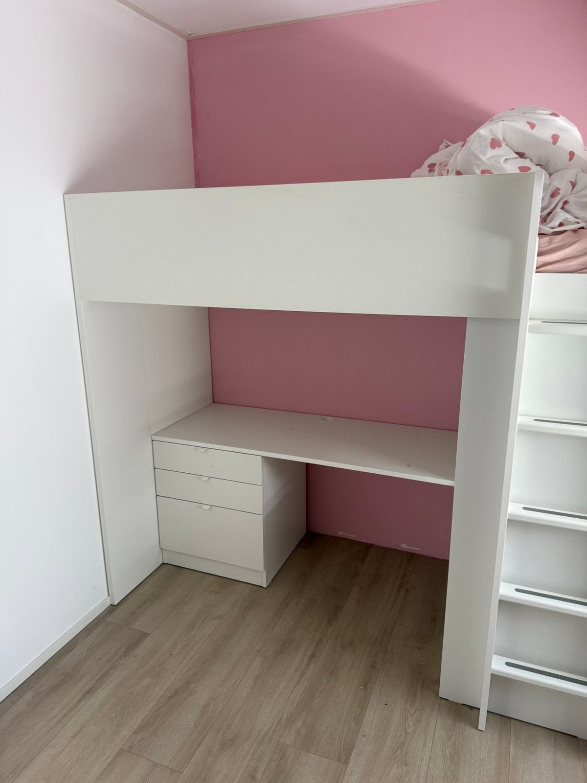 Hoogslaper met bureau en opbergruimte – wit, Kinderen en Baby's, Kinderkamer | Stapelbedden en Hoogslapers, Ophalen, Zo goed als nieuw