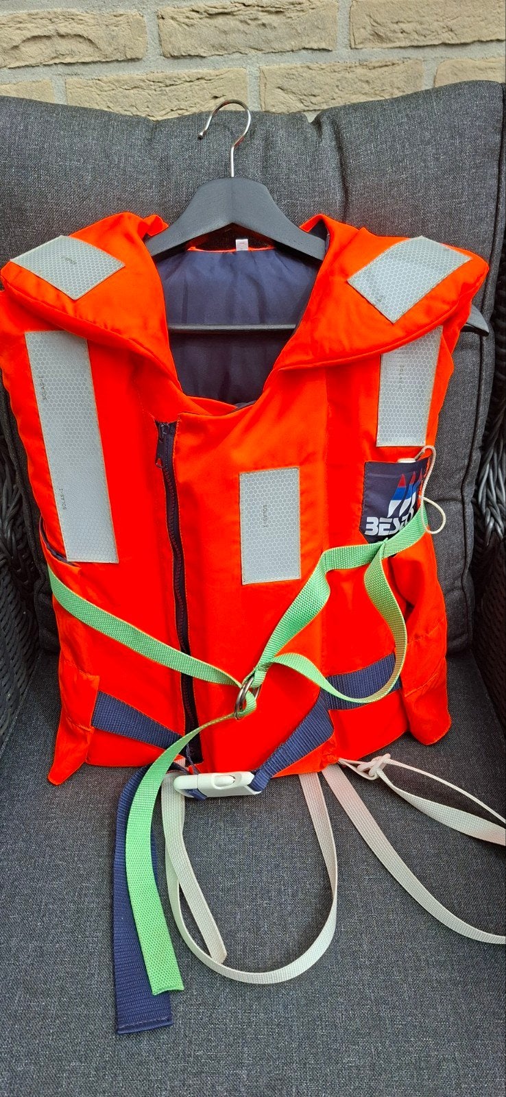 Besto Survival 150N Reddingsvest - Oranje (Maat S), Ophalen, Gebruikt