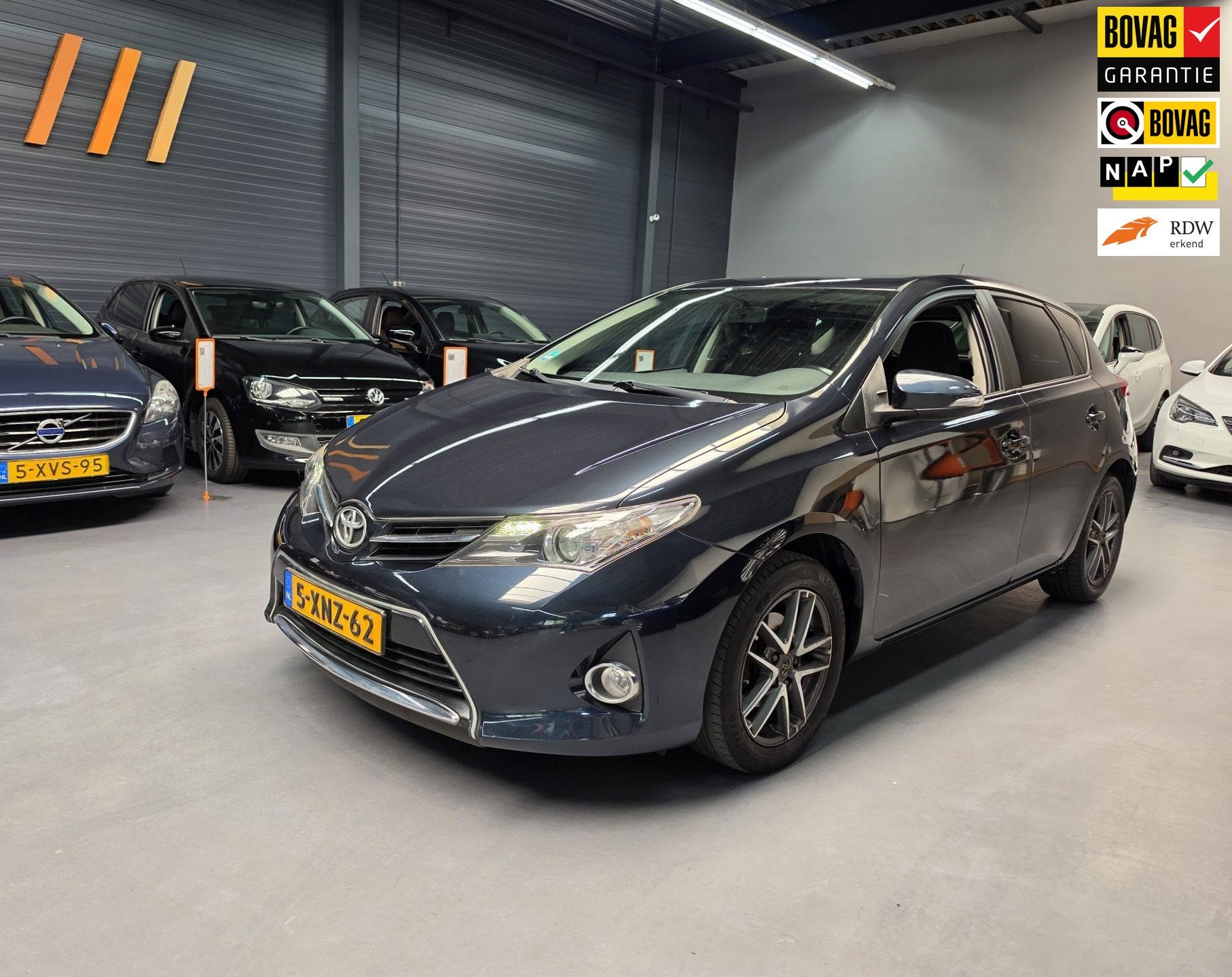 Toyota Auris 1.6 Trend Top 5 editie CAMERA CRUISE NAP NL AUT, Auto's, Voorwielaandrijving, Euro 5, 450 kg, Gebruikt
