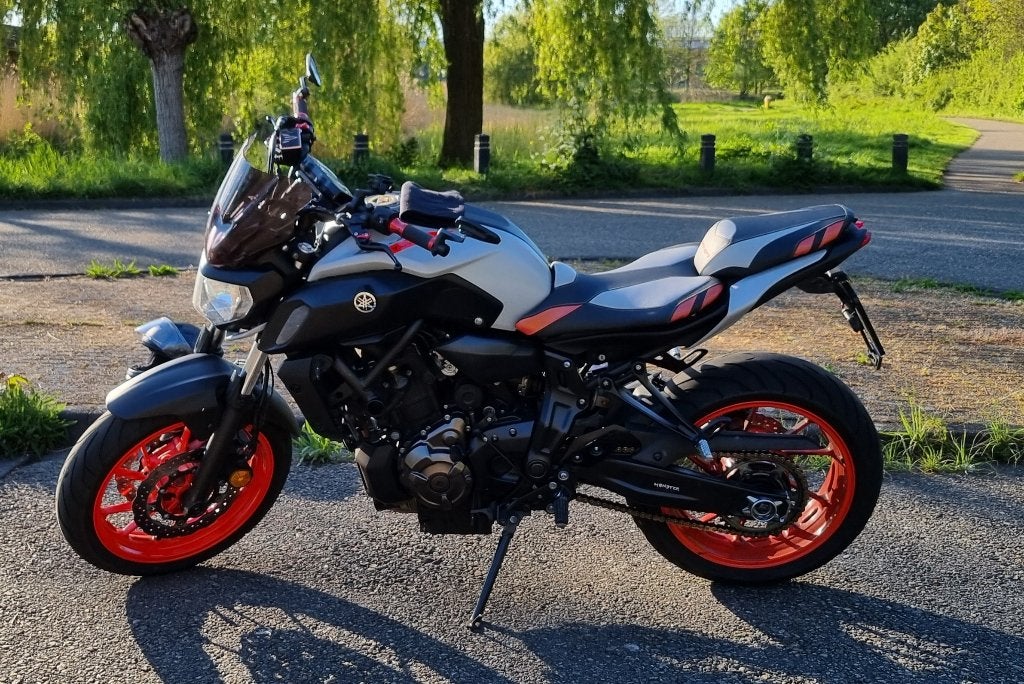 Yamaha MT-07 ABS 2019 - Ice Fluo - vol vermogen, 700 cc, 2 cilinders, Motorrijbewijs A, Gebruikt