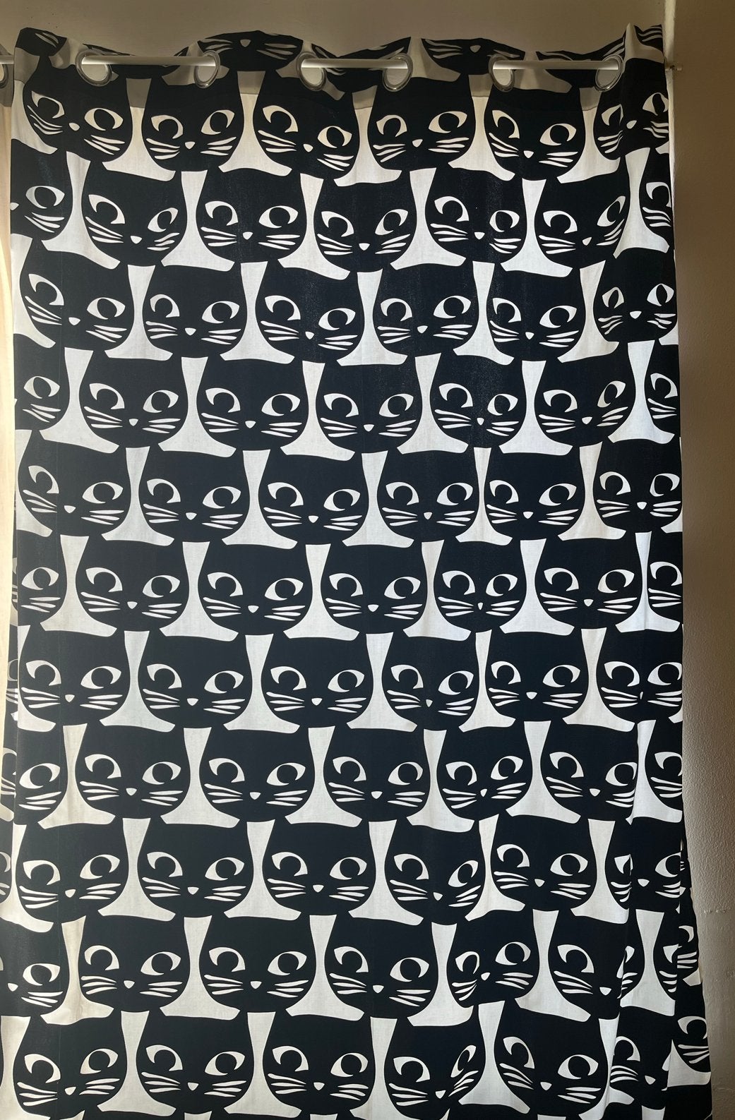 IKEA gordijn met kattenprint, Gebruikt, Zwart, Ophalen of Verzenden, Gordijn