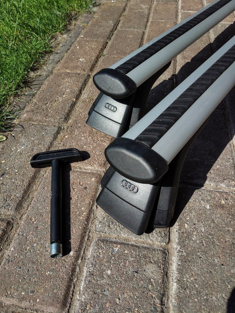 originele Audi A4 Avant (B9) dakdragers, Ophalen, Zo goed als nieuw