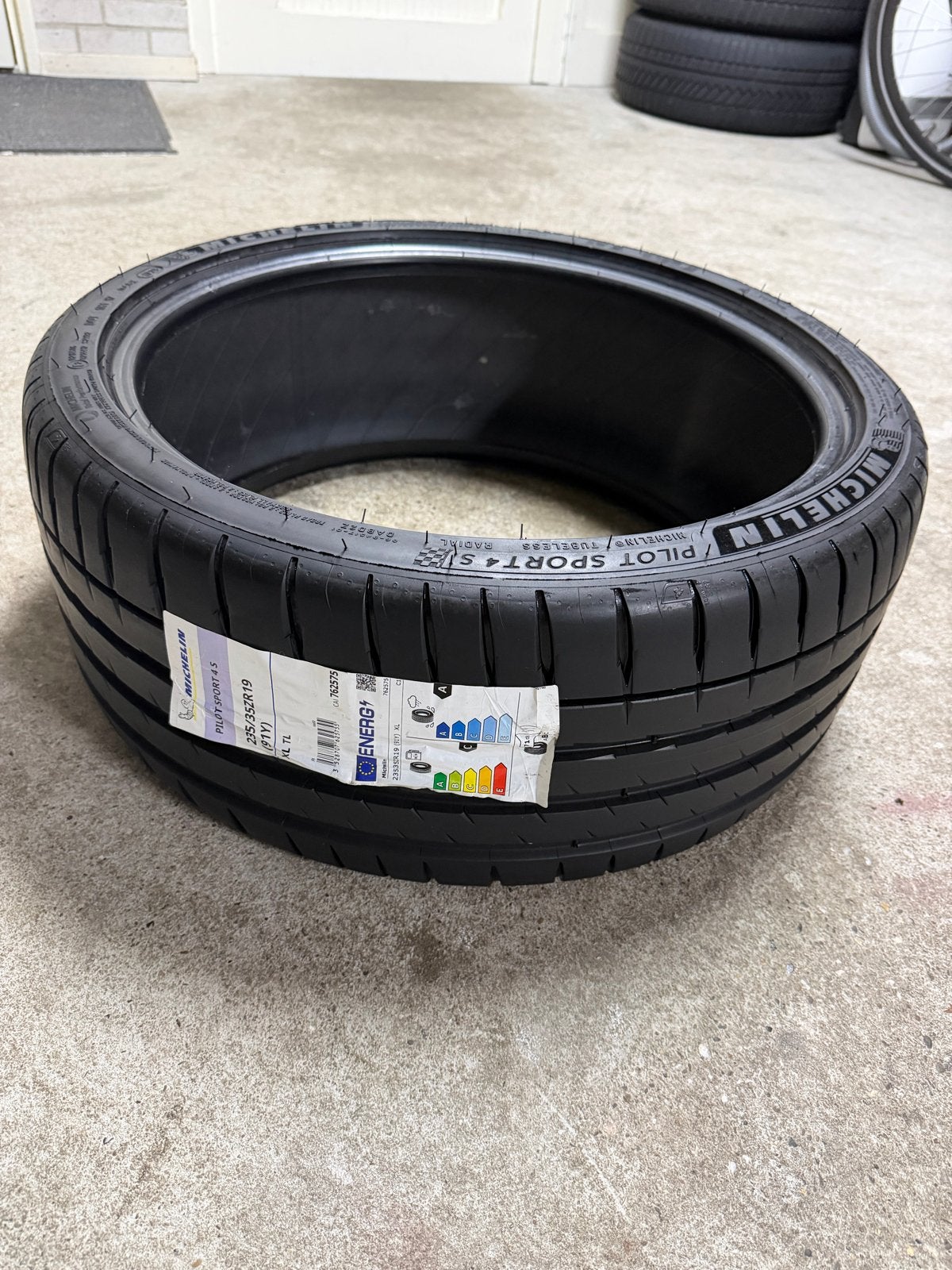 Nieuwe Michelin Pilot Sport 4S – 235/35 R19, Nieuw, 235 mm, Band(en), Personenwagen
