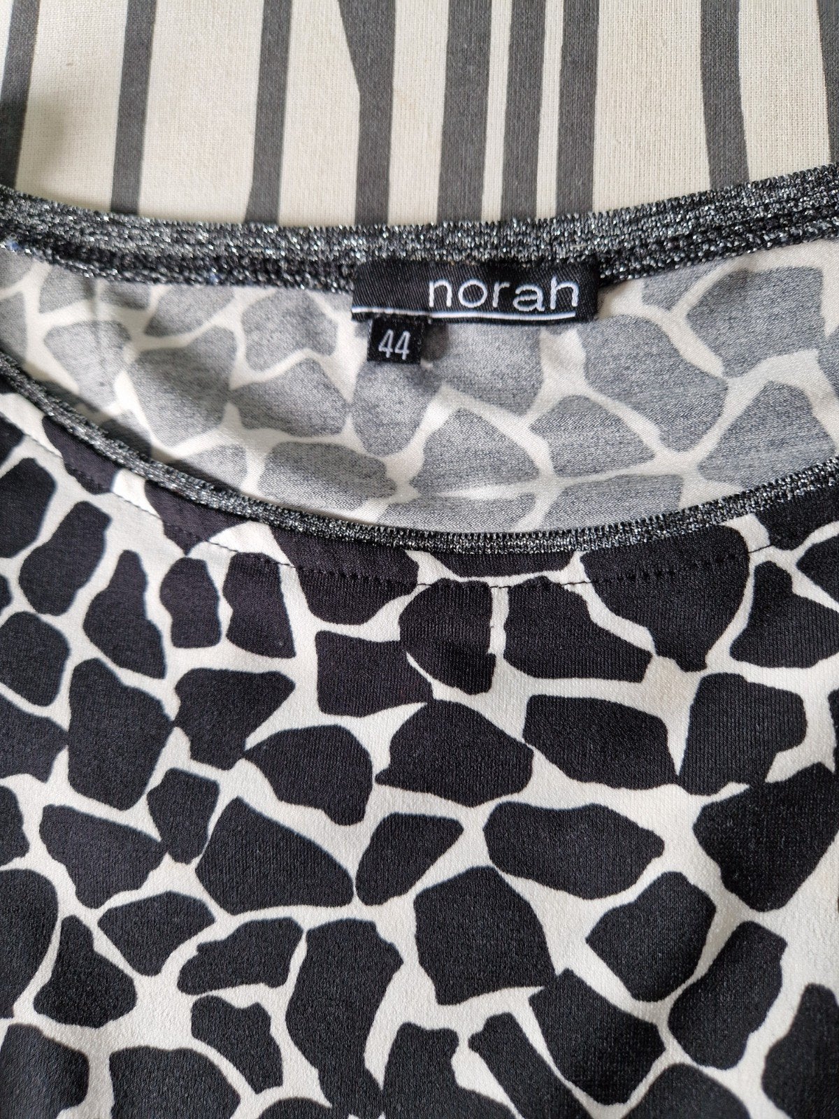 Norah jurk met giraffe print, maat 44, Zwart, Maat 42/44 (L), Ophalen of Verzenden, Norah