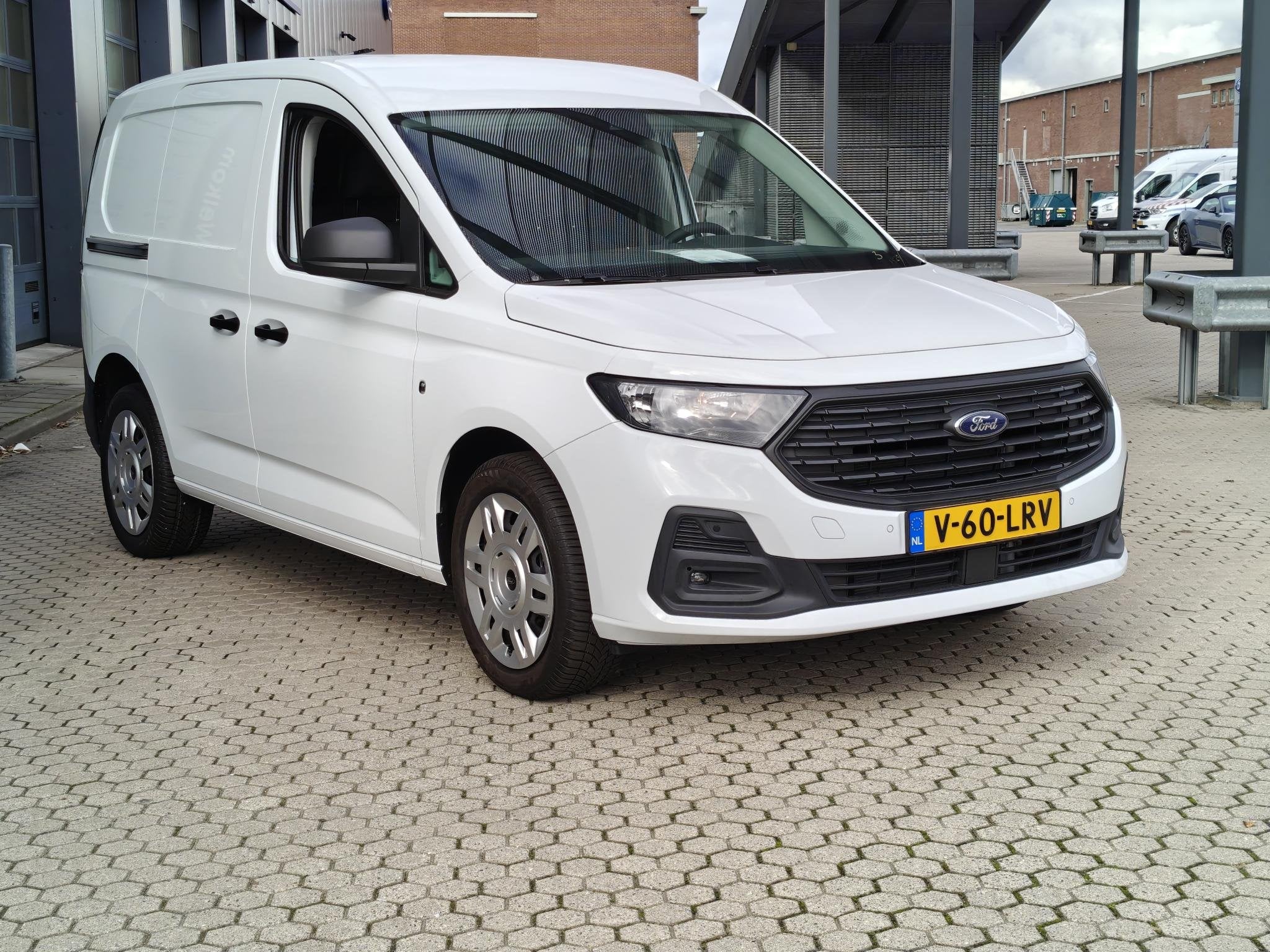 Ford Transit Connect 1.5 Trend PHEV 150PK L1 DEMO | BPM VRIJ, Auto's, Bestelauto's, Stof, 1498 cc, Euro 6, 4 cilinders