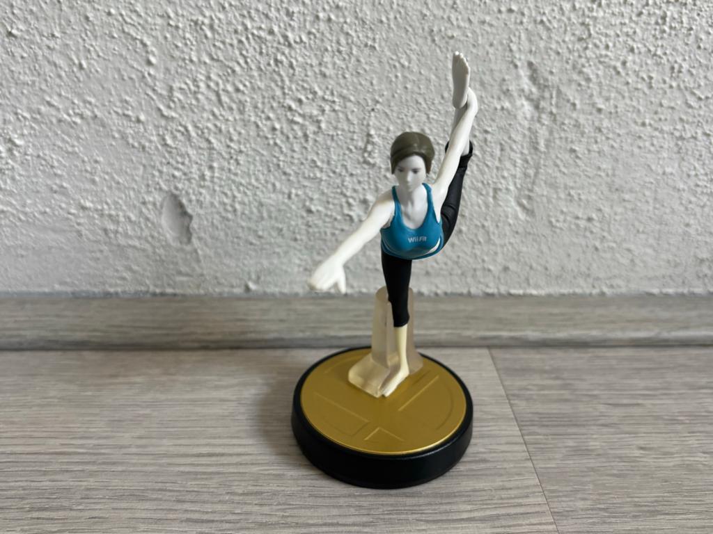 Amiibo Nintendo Fit Trainer No.8 Super Smash Bros, Spelcomputers en Games, Ophalen of Verzenden, Zo goed als nieuw