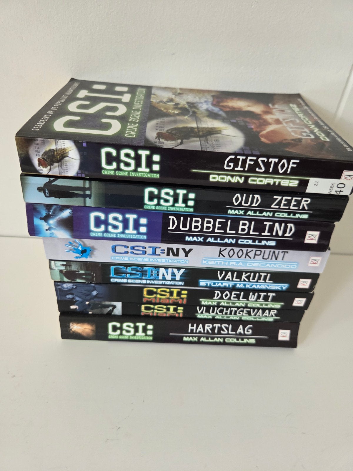 CSI serie 8 boeken voor € 4.00, Boeken, Detectives, Ophalen of Verzenden, Zo goed als nieuw