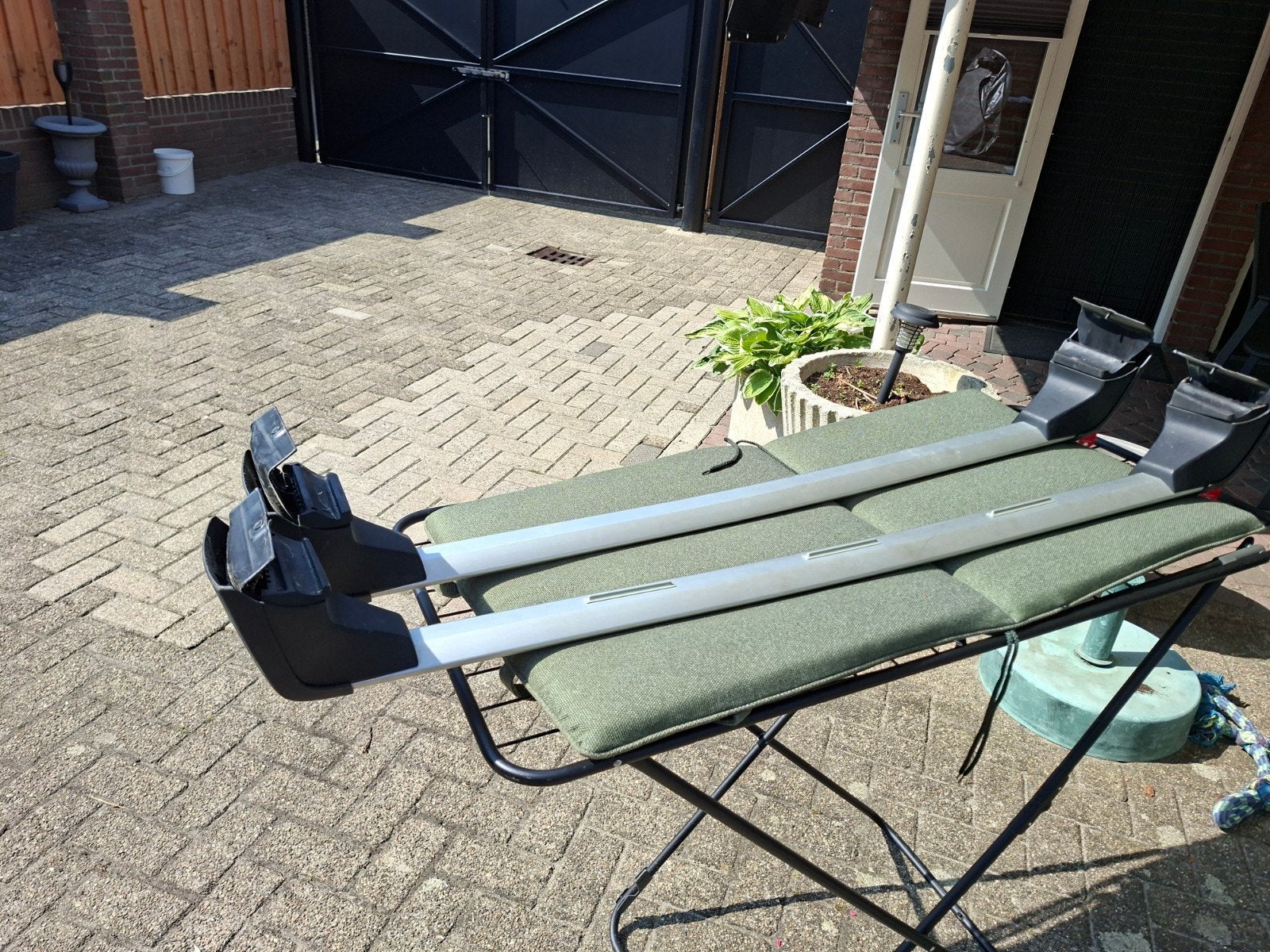 Dakdragers Astra K sportstourer, Ophalen