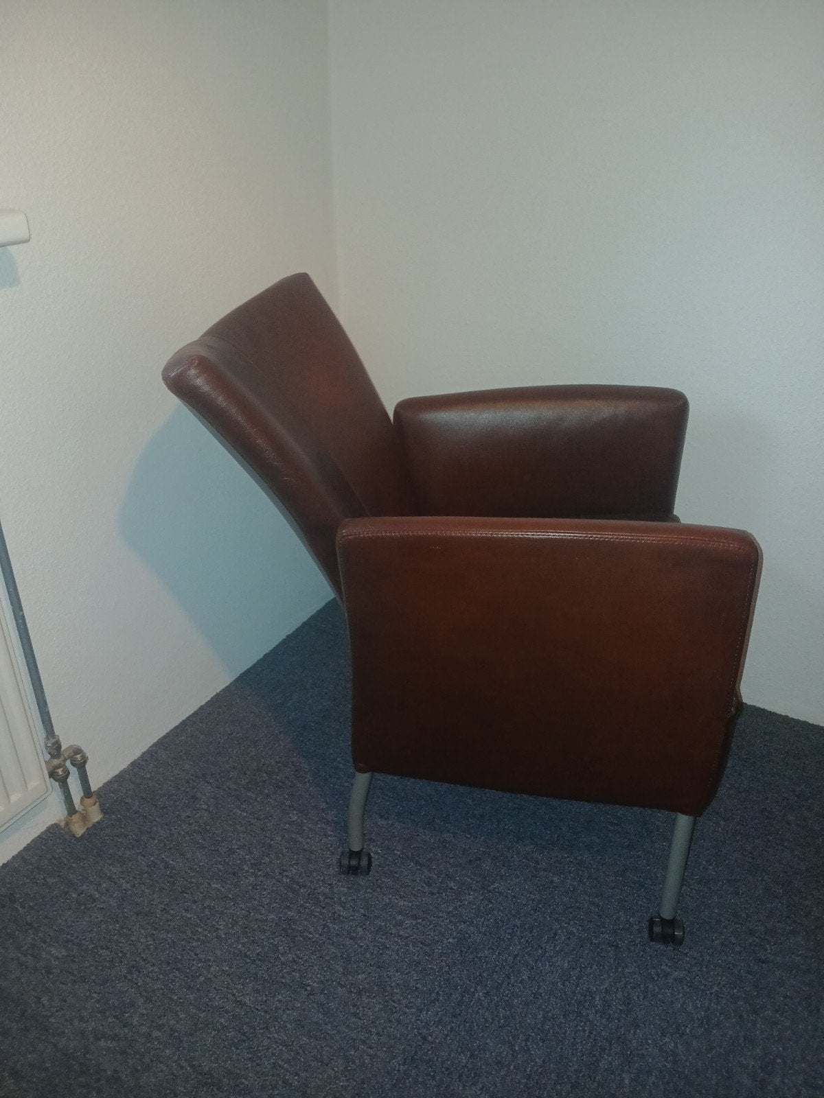 2 mooie eetkamerstoelen, Huis en Inrichting, Fauteuils, Minder dan 75 cm, Leer, Ophalen of Verzenden, Zo goed als nieuw