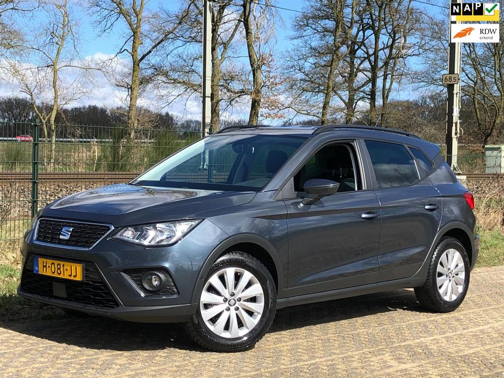 Seat Arona 1.0 TSI Style Business Intense AIRCO/CLIMA, Bluet, Voorwielaandrijving, Stof, Gebruikt, 95 pk