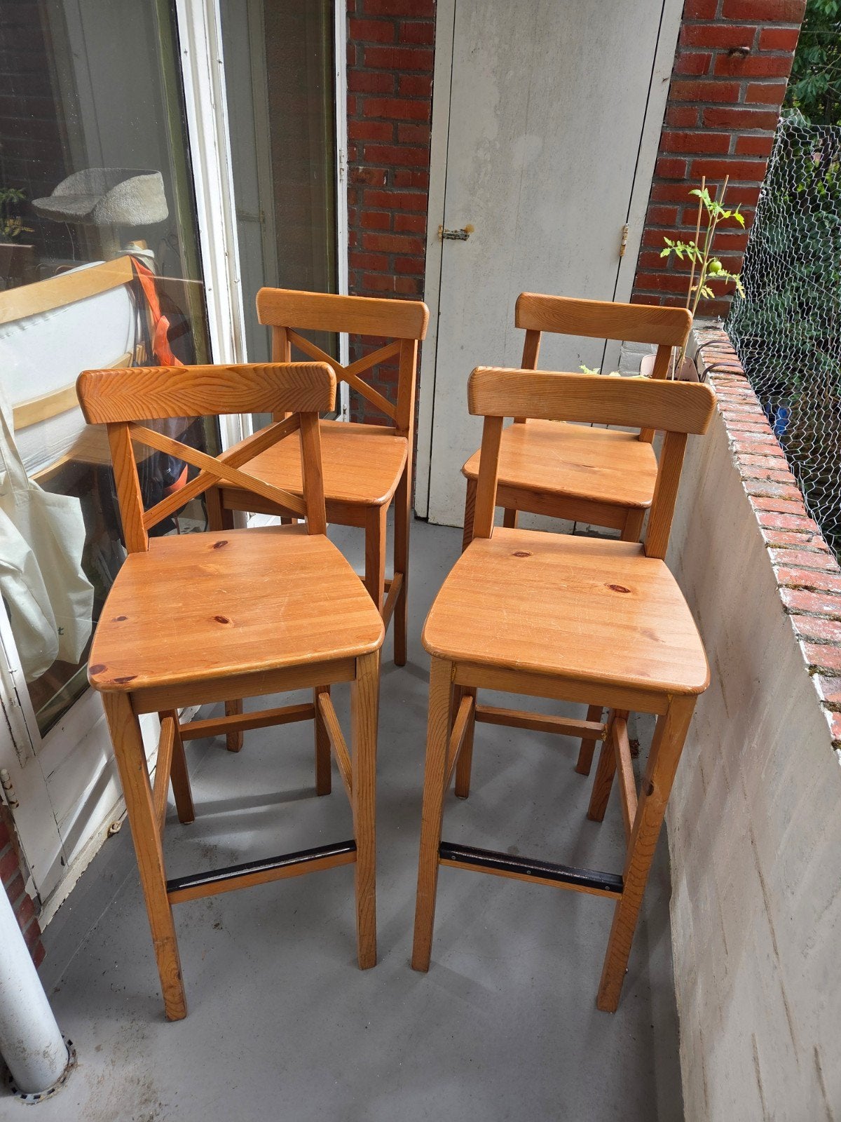 Gratis hoge houten stoelen, Ophalen, Gebruikt, Met voetsteun, 60 tot 90 cm