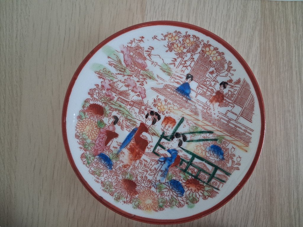 Japans Kutani Satsuma Geisha eierschaal deelservies, Ophalen