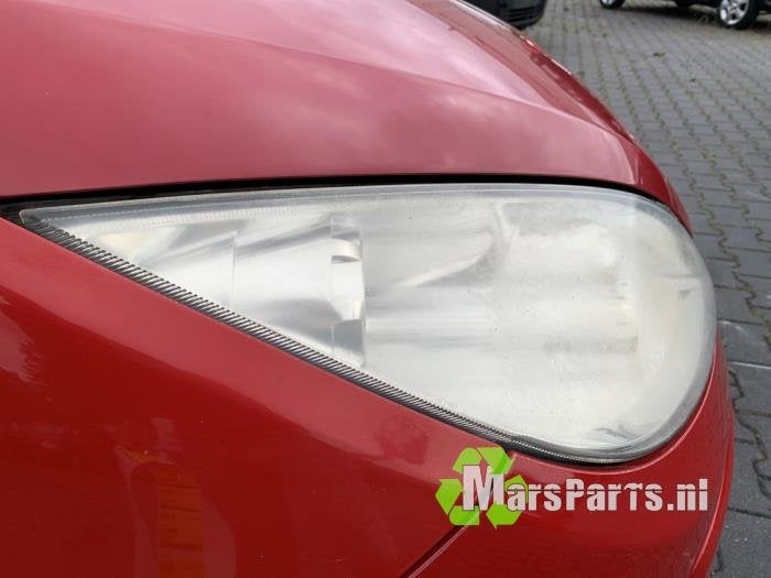 Koplamp rechts van een Mitsubishi Colt, Auto-onderdelen, Gebruikt, -, -, Ophalen of Verzenden
