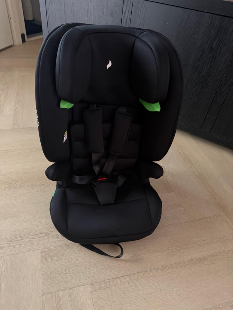 Osann Lupo i-Size autostoel 76-150 cm, Zwart, Overige merken, Autogordel, Verstelbare rugleuning, Ophalen of Verzenden