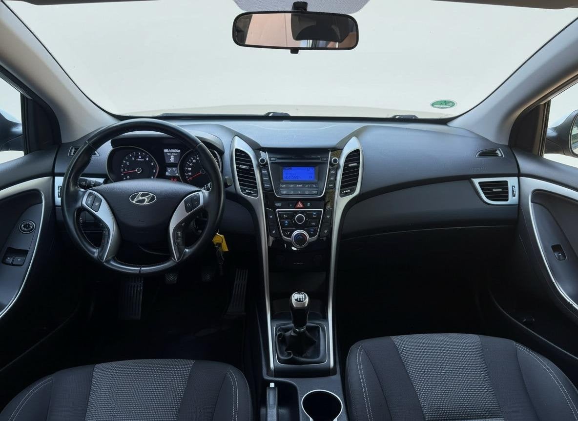 Hyundai i30 1.4 i-Drive, Voorwielaandrijving, Gebruikt, Euro 6, 4 cilinders