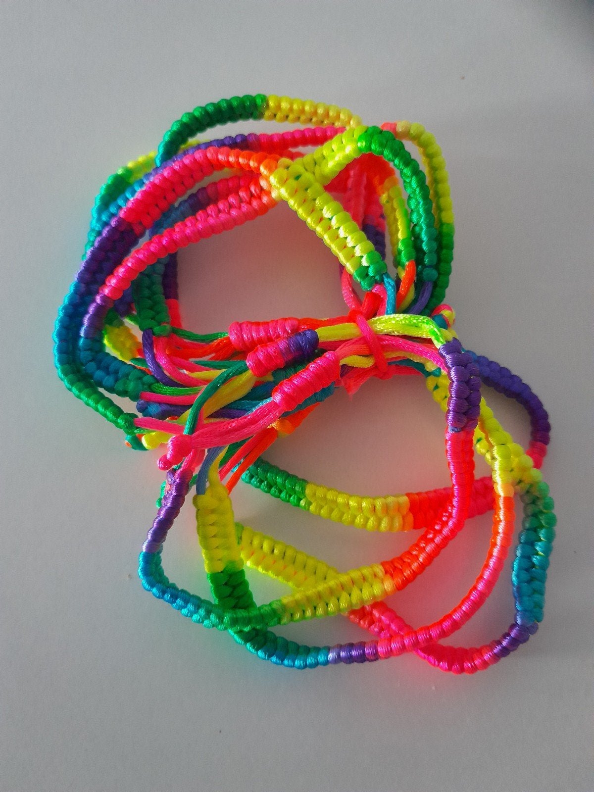 Gaypride armbandjes (per 10 stuks), Sieraden, Tassen en Uiterlijk, Armbanden, Ophalen of Verzenden, Nieuw, Overige kleuren