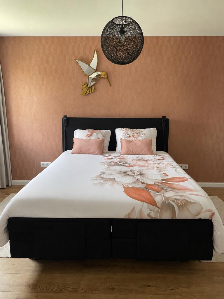 Bed - Elektrisch verstelbare boxspring, Ophalen, Gebruikt, Zwart, Tweepersoons