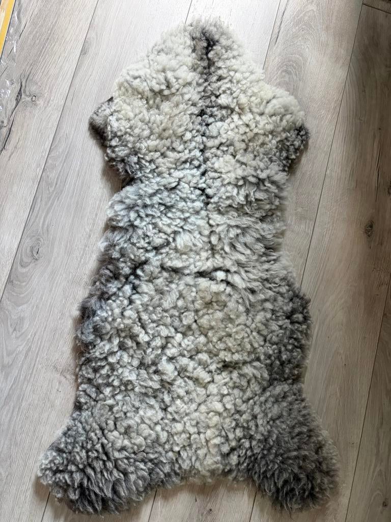 Schapenvel 100cm, Ophalen, Zo goed als nieuw