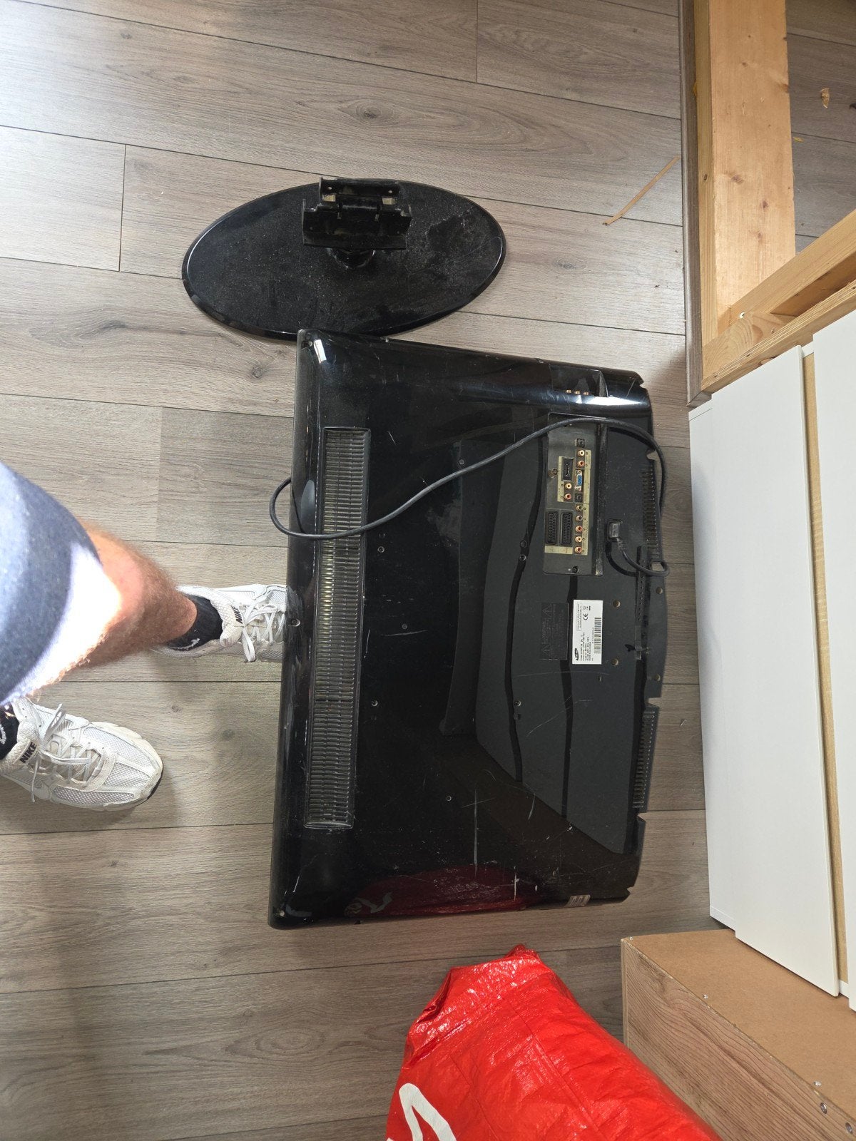 TV zonder afstandsbediening/ Samsung (gratis ophalen), Gebruikt, 50 Hz, 60 tot 80 cm, Ophalen