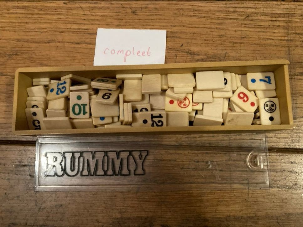 Rummy spel - Compleet en in goede staat, Drie of vier spelers, Ophalen of Verzenden, Gebruikt