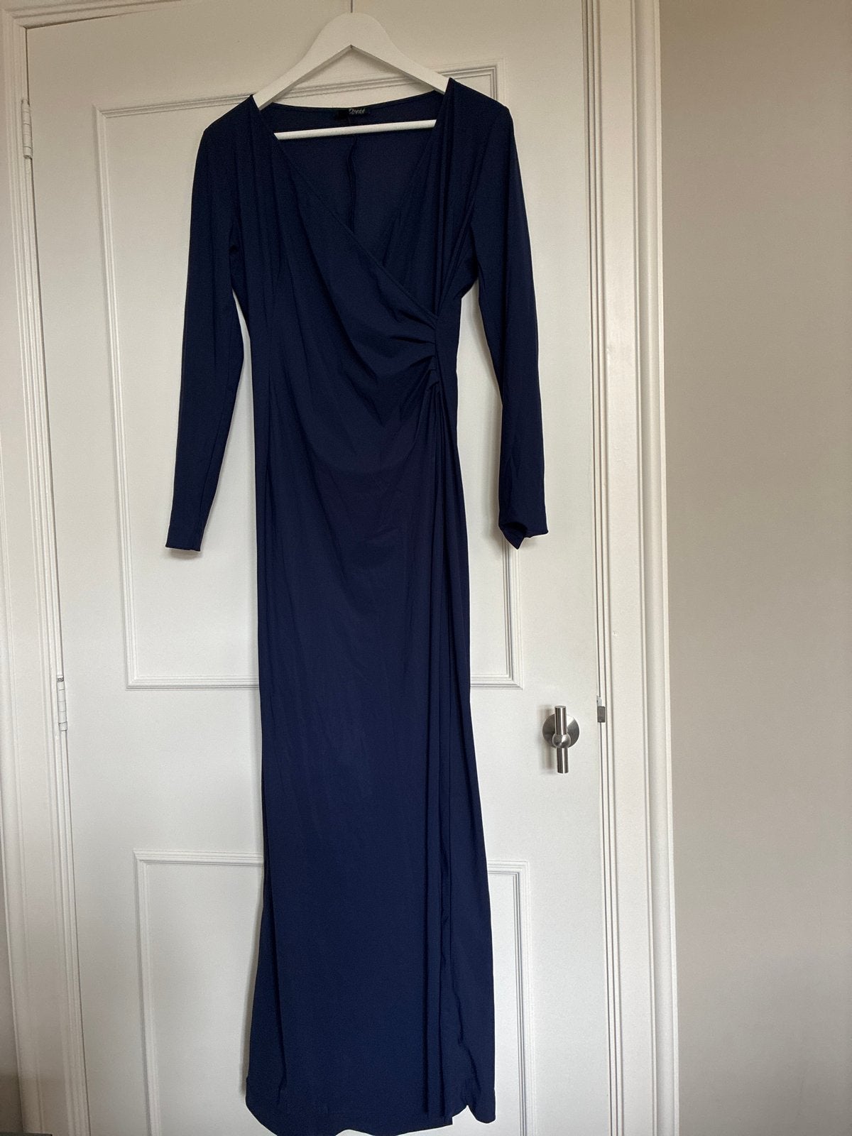 La Dress Lange Gala Jurk Blauw met Split en Overslag Maat S, Blauw, Ophalen of Verzenden, Zo goed als nieuw, Maat 36 (S)