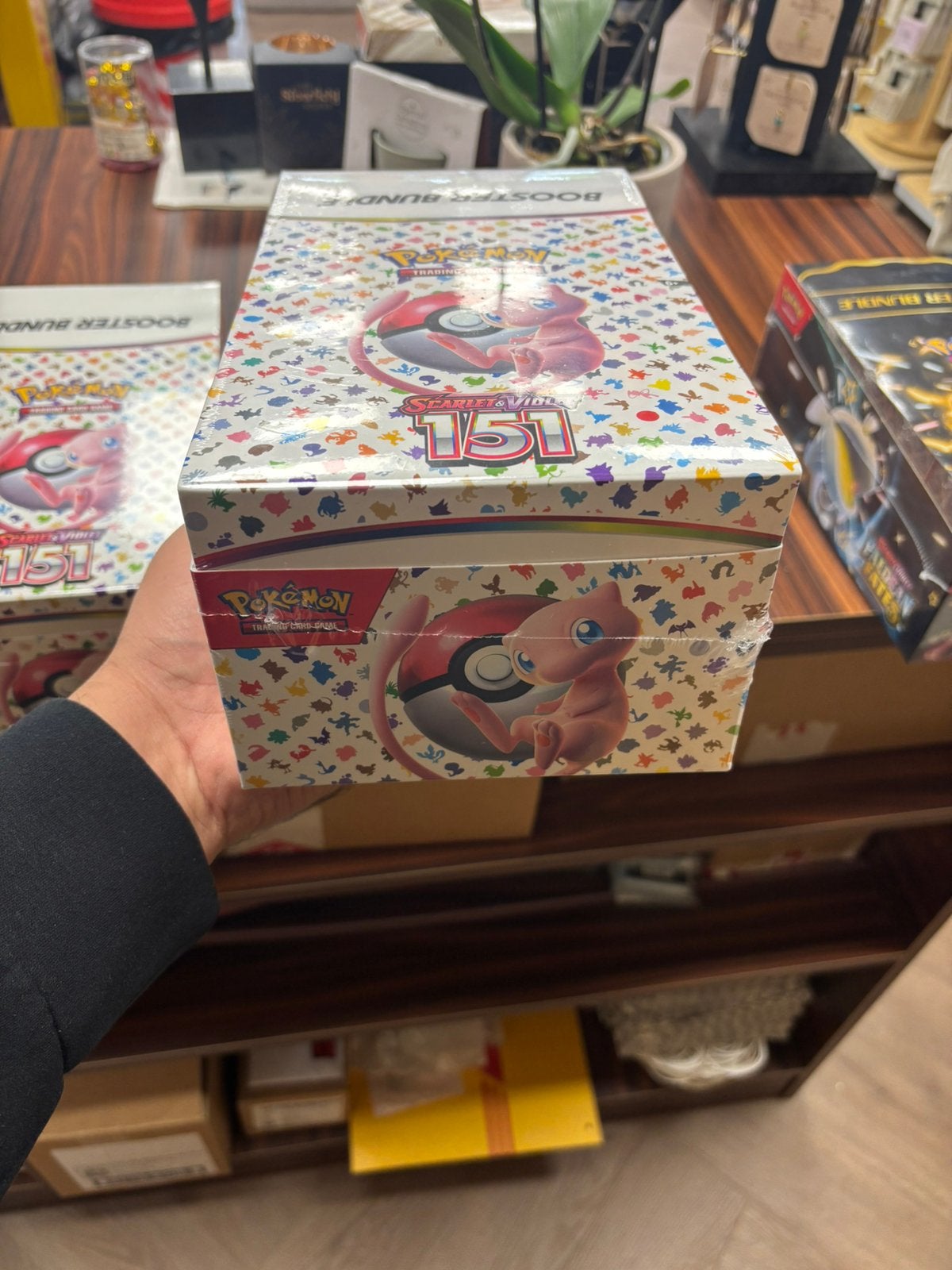 151 boosterbundel, paldean fates booster bundel display, Ophalen, Zo goed als nieuw, Booster