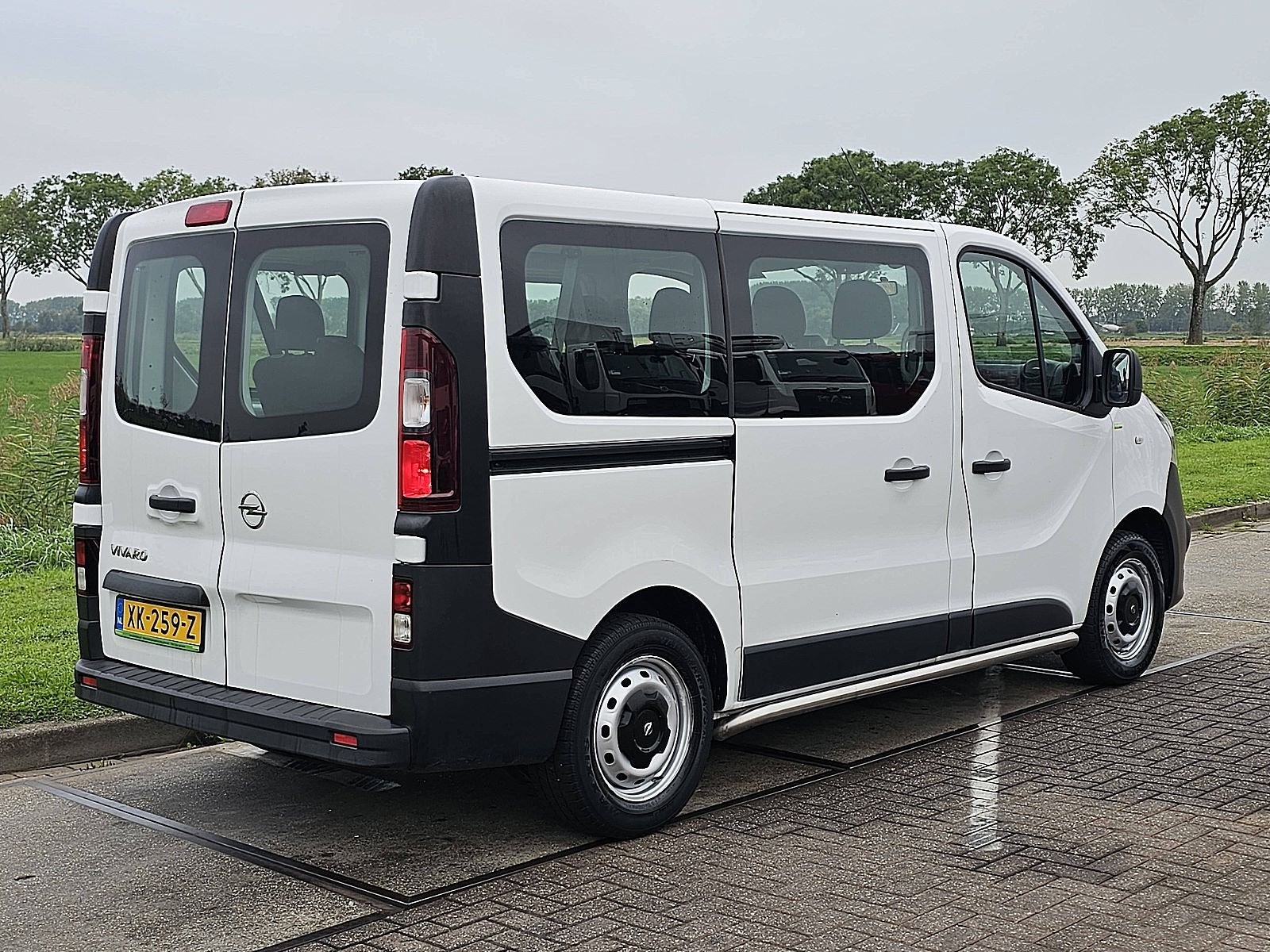 OPEL VIVARO 1.6 L1H1 Kombi Personenbus 9 Persoons BPM Vrij A, Auto's, Voorwielaandrijving, Euro 6, 2000 kg, Wit
