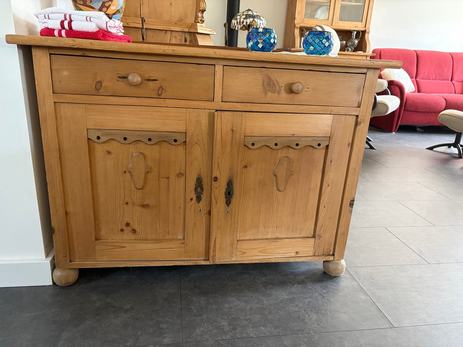 Antieke grenen commode met lades en deuren, Huis en Inrichting, Kasten | Dressoirs, Gebruikt, 100 tot 150 cm, Ophalen of Verzenden