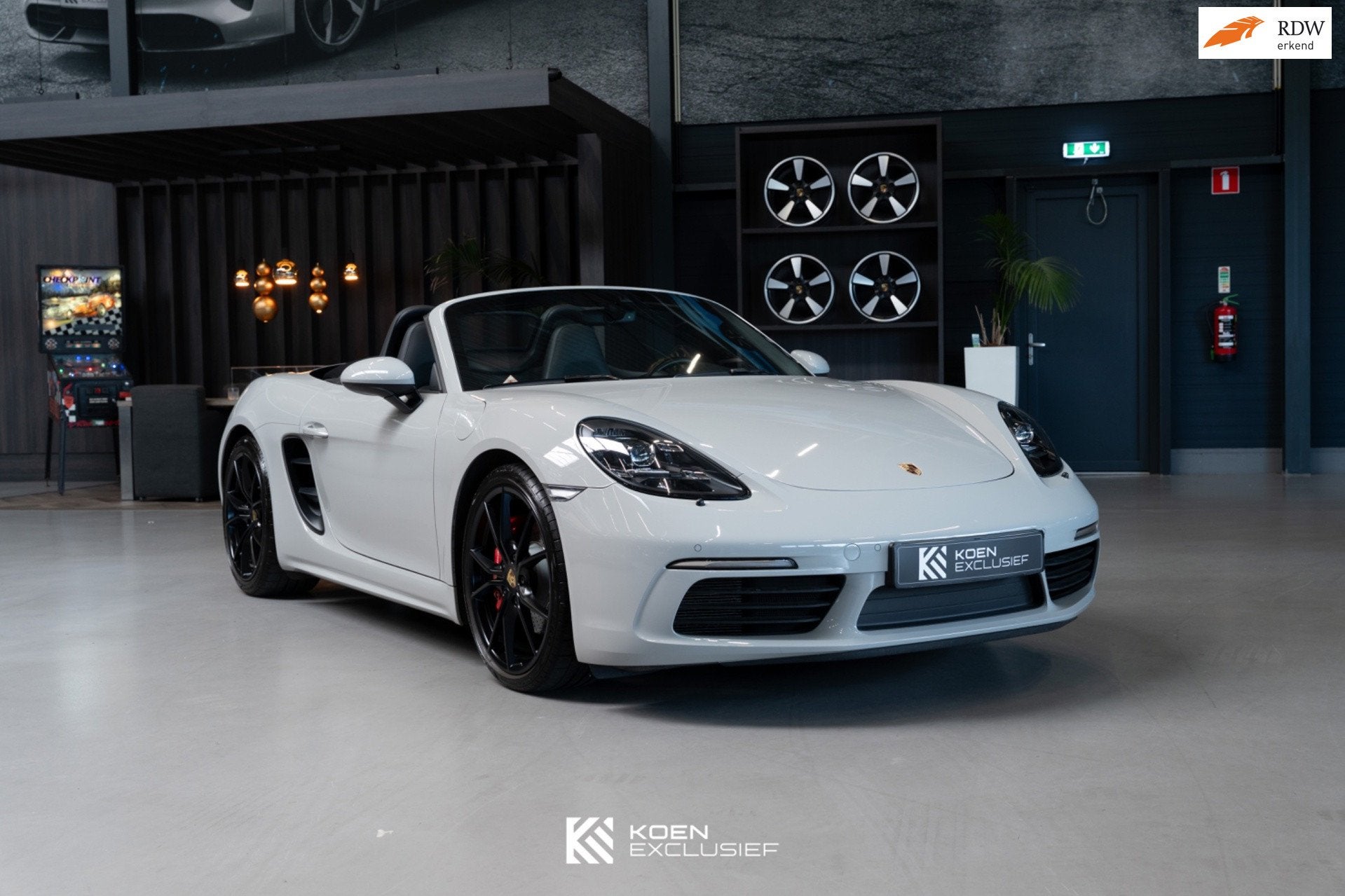 Porsche 718 Boxster S 2.5 (2018) PASM,Sport Chrono Pakket, S, Auto's, Achterwielaandrijving, Gebruikt, Cabriolet, 2 stoelen