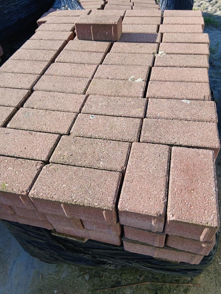 Stenen tegels oprit bestrating rood, Tuin en Terras, Ophalen, Klinkers, Zo goed als nieuw, 10 m² of meer