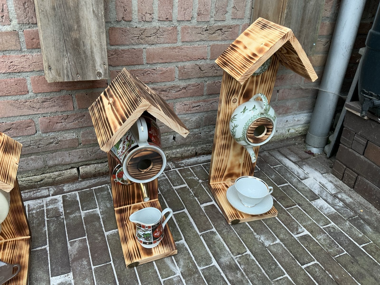 Vogelhuisje van theepot - oud servies - handgemaakt, Ophalen of Verzenden, Nieuw, Hout