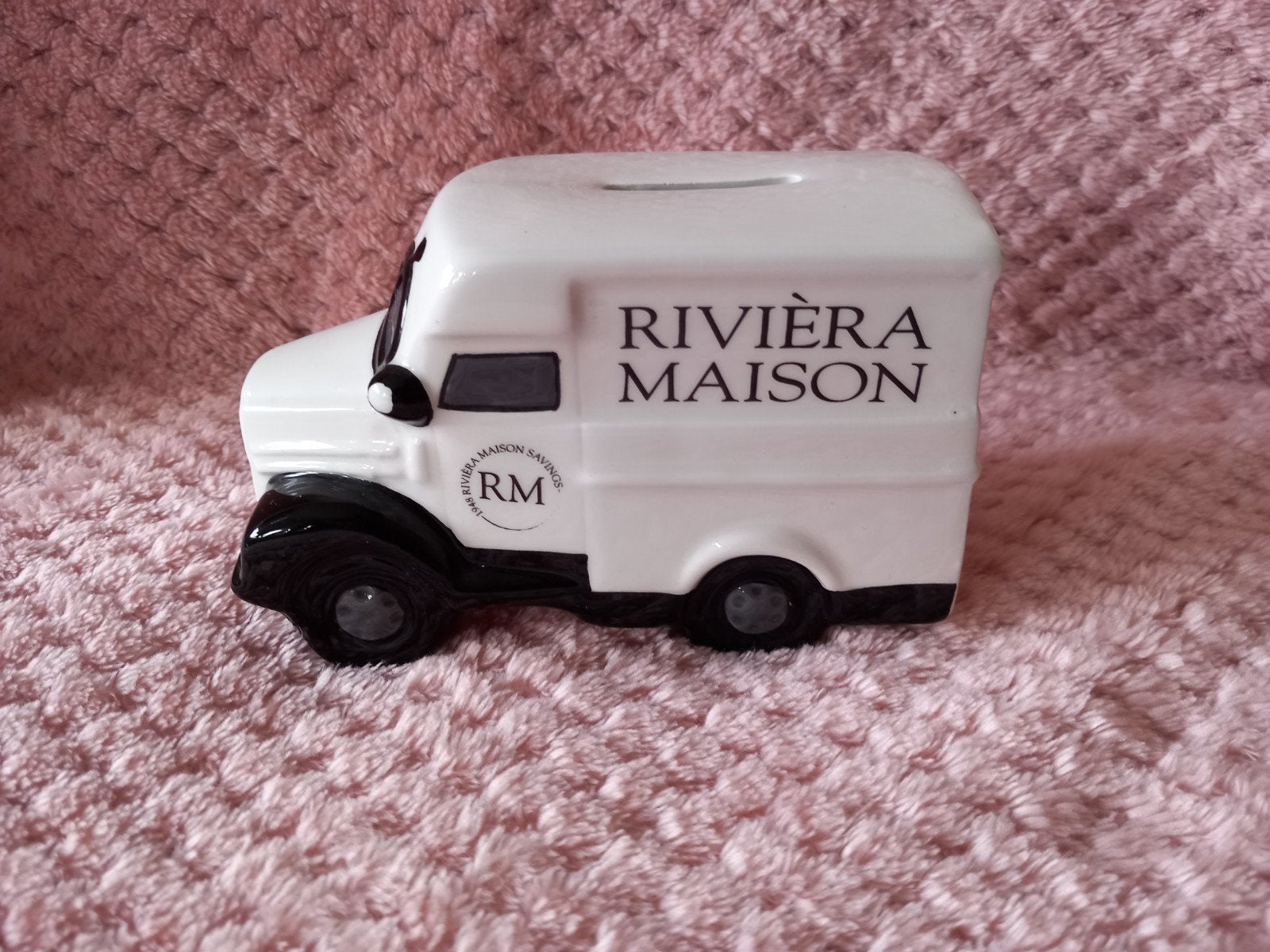 Rivièra Maison spaarpot BESTELWAGEN, geldzaken, nieuw!, Verzamelen, Ophalen of Verzenden, Nieuw, Steen, Aardewerk of Keramiek