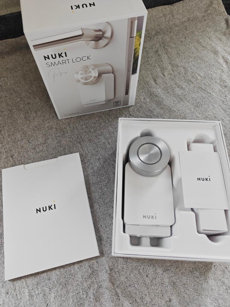 Nuki smartlock Pro 4e generatie., Ophalen of Verzenden, Zo goed als nieuw, Overige materialen, Slot