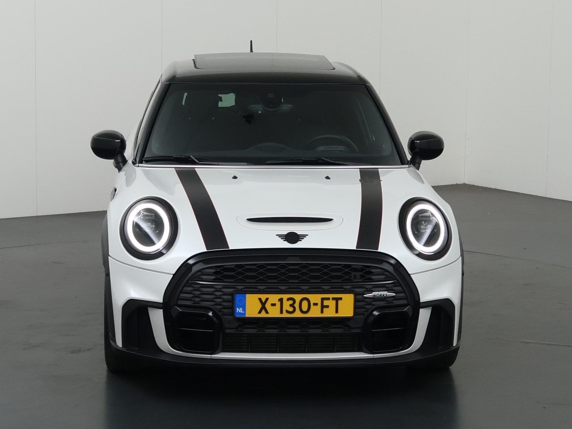 MINI 5-Deurs 2.0 Cooper S Rockingham GT Edition | Panoramada, 1998 cc, Gebruikt, 4 cilinders, Wit