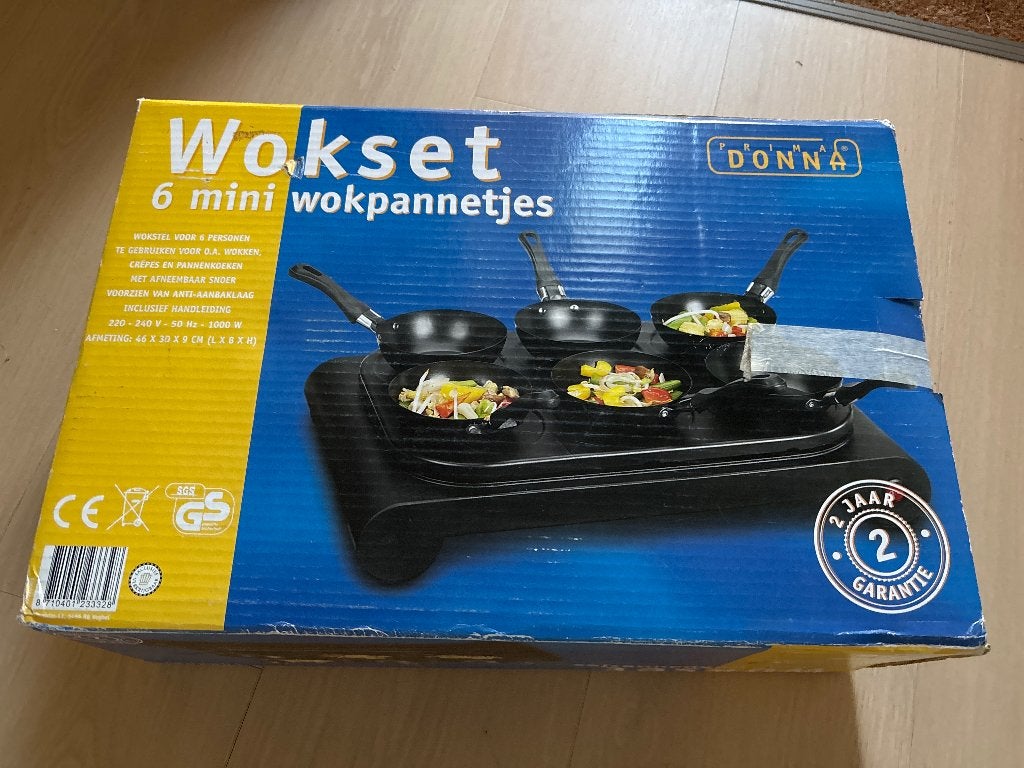 Nieuw in doos wokset te koop, Ophalen, Nieuw, Gietijzer, Wok