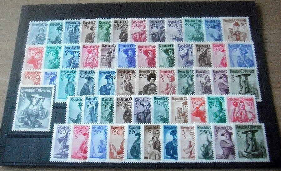 Oostenrijk 1948/51/52 de complete serie klederdrachten., Postzegels en Munten, Postzegels | Europa | Oostenrijk, Verzenden, Postfris