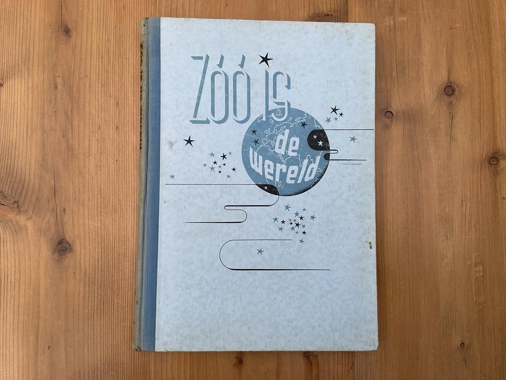 Zóó is de wereld - Dr. A. van Deursen (1950s), Boeken, Ophalen of Verzenden, Gelezen, Algemeen, Los deel