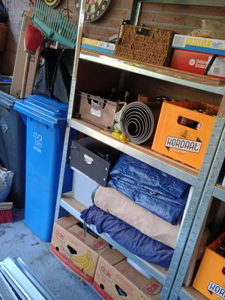 Stellingkast voor schuur/ berging., Ophalen
