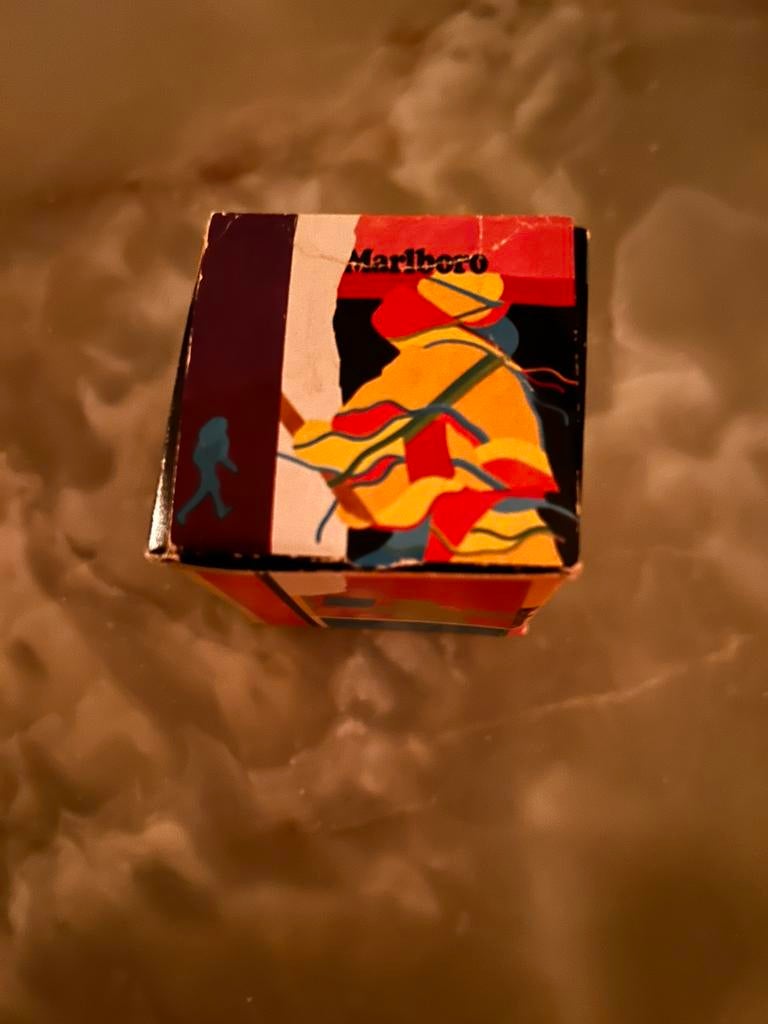 Marlboro lucifers, Verzamelen, Automaten | Overige, Verzenden, Zo goed als nieuw