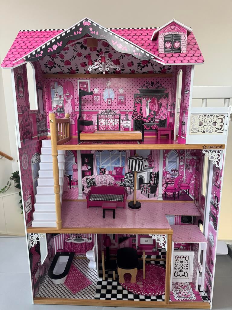 Kidkraft poppenhuis / barbiehuis Amelia , zo goed als nieuw, Kinderen en Baby's, Speelgoed | Poppenhuizen, Ophalen, Zo goed als nieuw